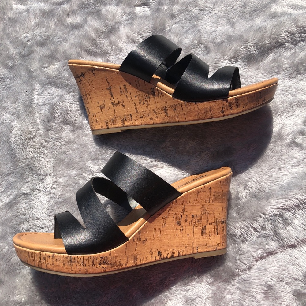 Black scandal wedges